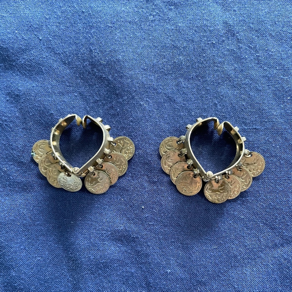 Vintage silver colored coined clip on earrings